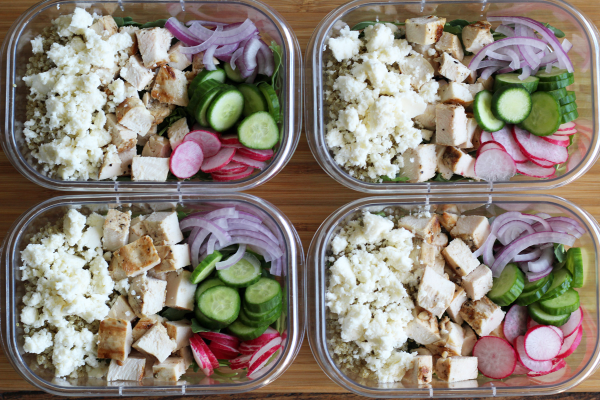 https://www.artfuldishes.com/wp-content/uploads/2018/07/Protein-Lunch-Boxes-with-Quinoa-and-Chicken-10.jpg